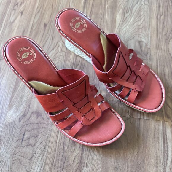 Nurture Red Leather Wedge Sandals 9M Waterfall 43A Espadrille Slip-On Comfort - Picture 1 of 9